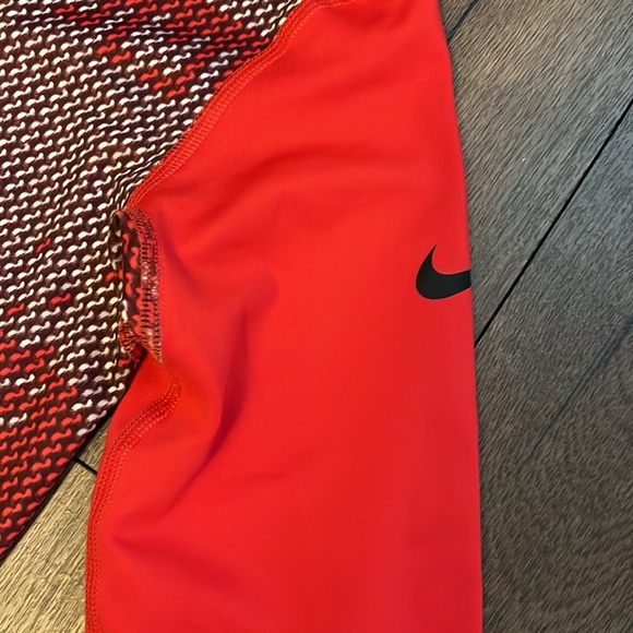 Nike pro fry fit woman’s hyperwarm turtleneck pullover size small -tall - Picture 4 of 10